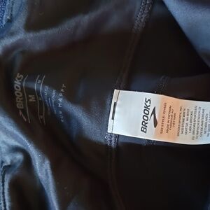 Brooks 6" compression running shorts